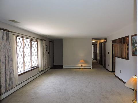 18 Mcgovern Ln, Webster, MA 01570 photo 4