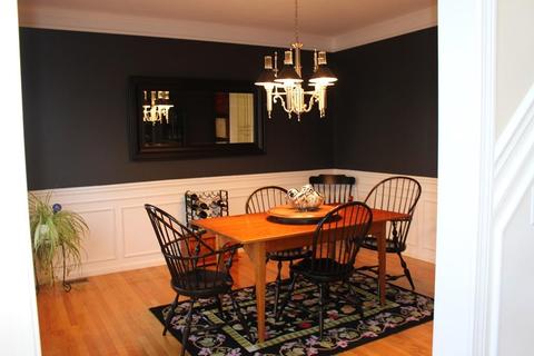 52 Crownshield Ave, Uxbridge, MA 01569 photo 4