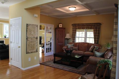 52 Crownshield Ave, Uxbridge, MA 01569 photo 9