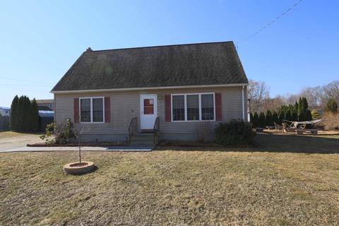 4 Bernard St, Webster, MA 01570 photo 1