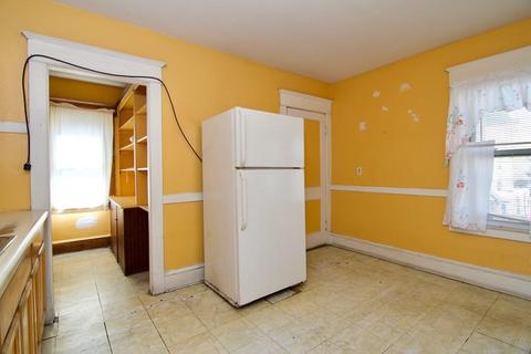 385 Franklin St, Springfield, MA 01104 photo 21