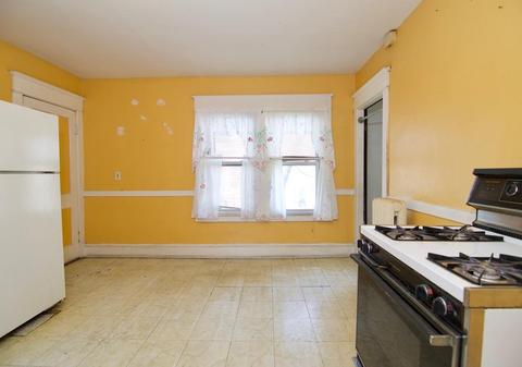 385 Franklin St, Springfield, MA 01104 photo 22
