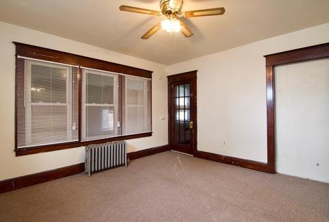385 Franklin St, Springfield, MA 01104 photo 9