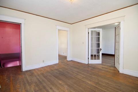 385 Franklin St, Springfield, MA 01104 photo 23