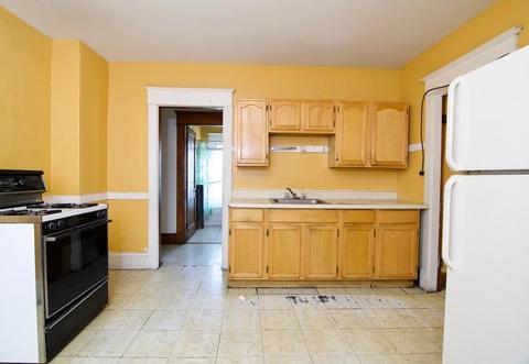 385 Franklin St, Springfield, MA 01104 photo 20