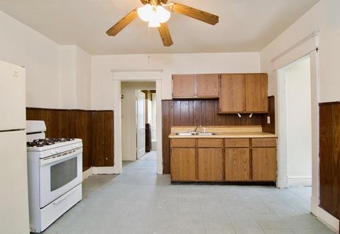 385 Franklin St, Springfield, MA 01104 photo 5
