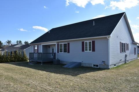 16 Concord Ct, Webster, MA 01570 photo 3