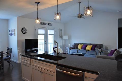 16 Concord Ct, Webster, MA 01570 photo 8