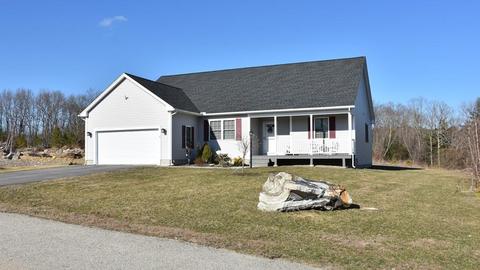 16 Concord Ct, Webster, MA 01570 photo 1