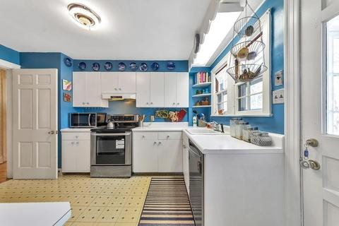 5 Ferrante Ave, Greenfield, MA 01301 photo 12