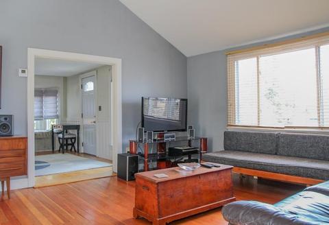 72 Maple Ln, Bristol, RI 02809 photo 12