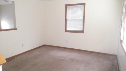 23 Ruskin St, Springfield, MA 01108 photo 8