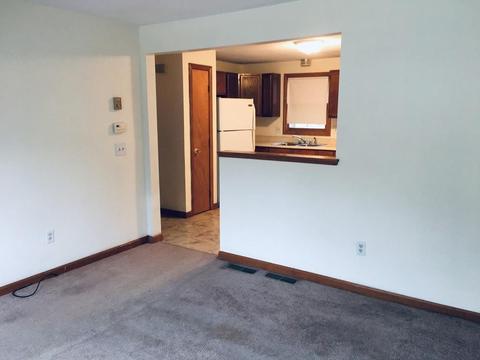23 Ruskin St, Springfield, MA 01108 photo 5