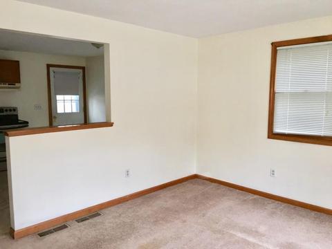 23 Ruskin St, Springfield, MA 01108 photo 7