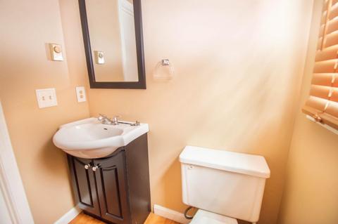 697 Carew St, Springfield, MA 01104 photo 12