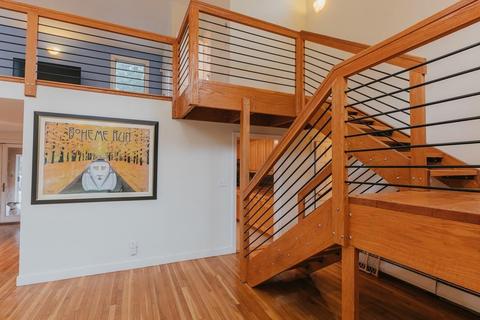 94 York St, Canton, MA 02021 photo 4