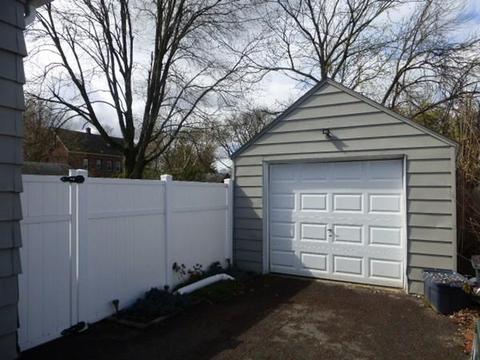 152 Windemere St, Springfield, MA 01104 photo 19