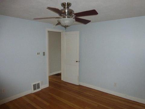 152 Windemere St, Springfield, MA 01104 photo 12