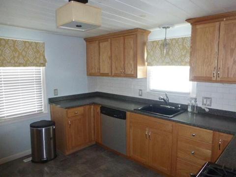 152 Windemere St, Springfield, MA 01104 photo 4