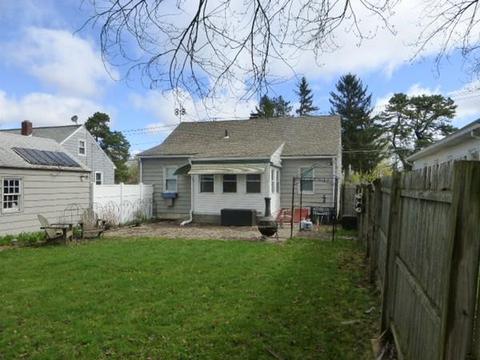 152 Windemere St, Springfield, MA 01104 photo 18