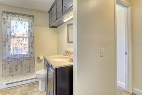 50 Martel Rd, Springfield, MA 01119 photo 9