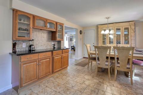 50 Martel Rd, Springfield, MA 01119 photo 7
