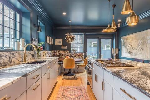 468 Walnut St, Brookline, MA 02445 photo 9