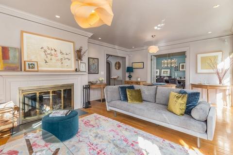 468 Walnut St, Brookline, MA 02445 photo 3
