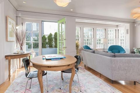 468 Walnut St, Brookline, MA 02445 photo 4