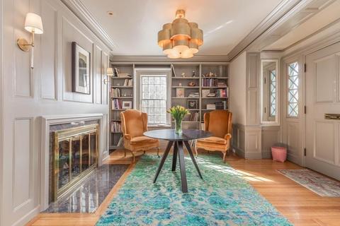 468 Walnut St, Brookline, MA 02445 photo 11