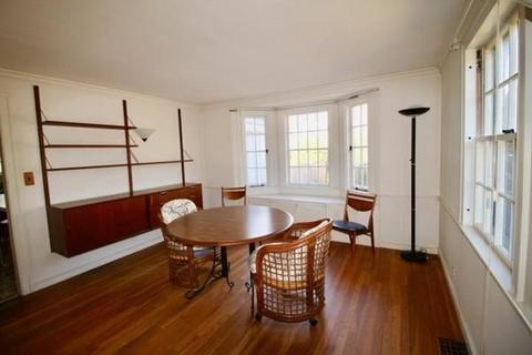 39 Beach St, Marblehead, MA 01945 photo 3