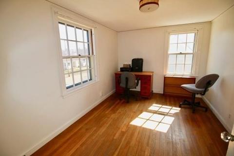 39 Beach St, Marblehead, MA 01945 photo 5