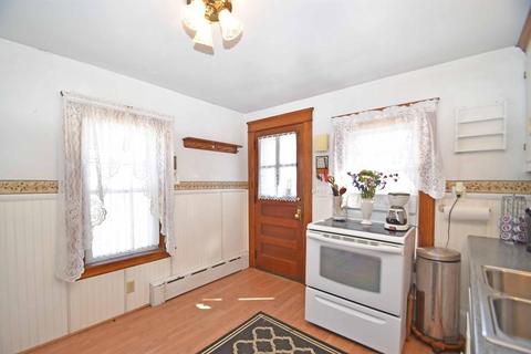 9 Pinehurst Ave, Auburn, MA 01501 photo 3