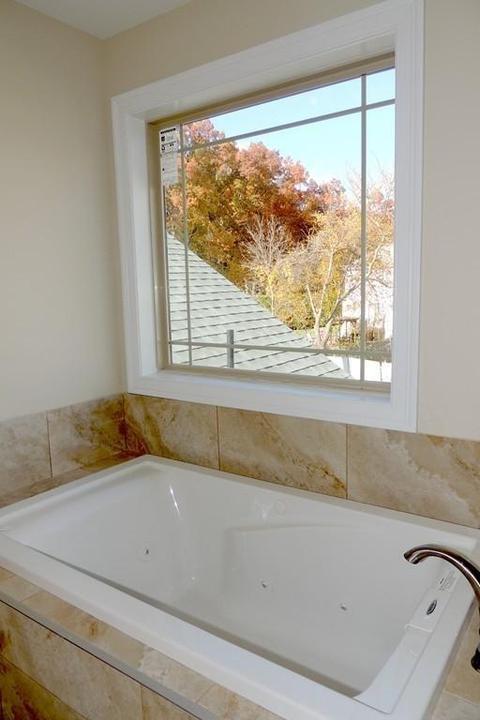 85 Elaine Cir, Springfield, MA 01109 photo 19