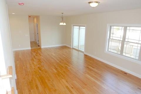 85 Elaine Cir, Springfield, MA 01109 photo 7