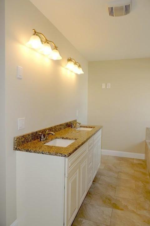 85 Elaine Cir, Springfield, MA 01109 photo 20