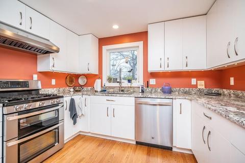 307 Arcadia Blvd, Springfield, MA 01118 photo 15
