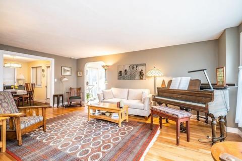 307 Arcadia Blvd, Springfield, MA 01118 photo 4
