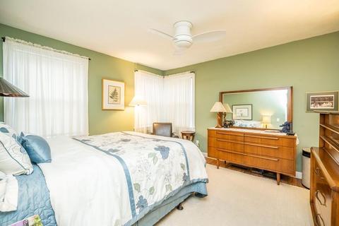 307 Arcadia Blvd, Springfield, MA 01118 photo 12