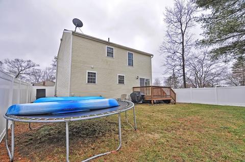 321 Killdeer Rd, Webster, MA 01570 photo 4