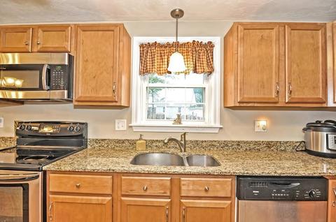 321 Killdeer Rd, Webster, MA 01570 photo 6