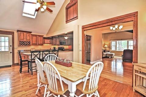 102 Plain St, Norton, MA 02766 photo 9