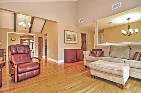 102 Plain St, Norton, MA 02766 photo 5