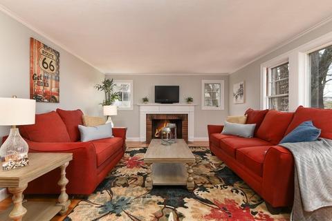 176 Greendale, Needham, MA 02494 photo 10