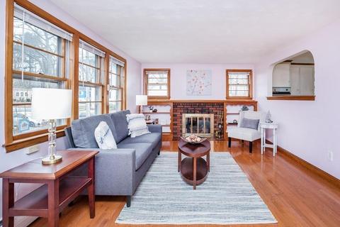 56 Lawrence Rd, Reading, MA 01867 photo 4