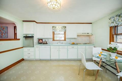 56 Lawrence Rd, Reading, MA 01867 photo 9
