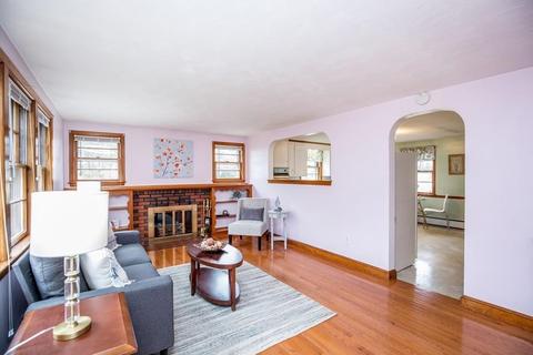 56 Lawrence Rd, Reading, MA 01867 photo 8
