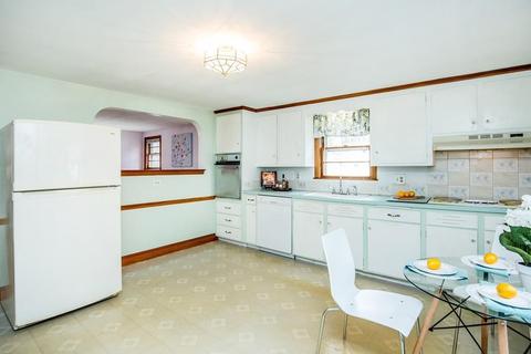 56 Lawrence Rd, Reading, MA 01867 photo 11