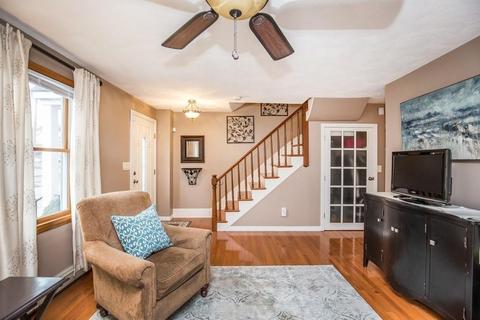 8 Bond Pl, Saugus, MA 01906 photo 11