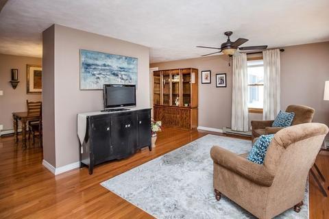 8 Bond Pl, Saugus, MA 01906 photo 18